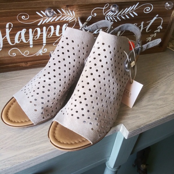 Sofia Milano Shoes - Brand New Grey Suede Sofia Milano Sandals